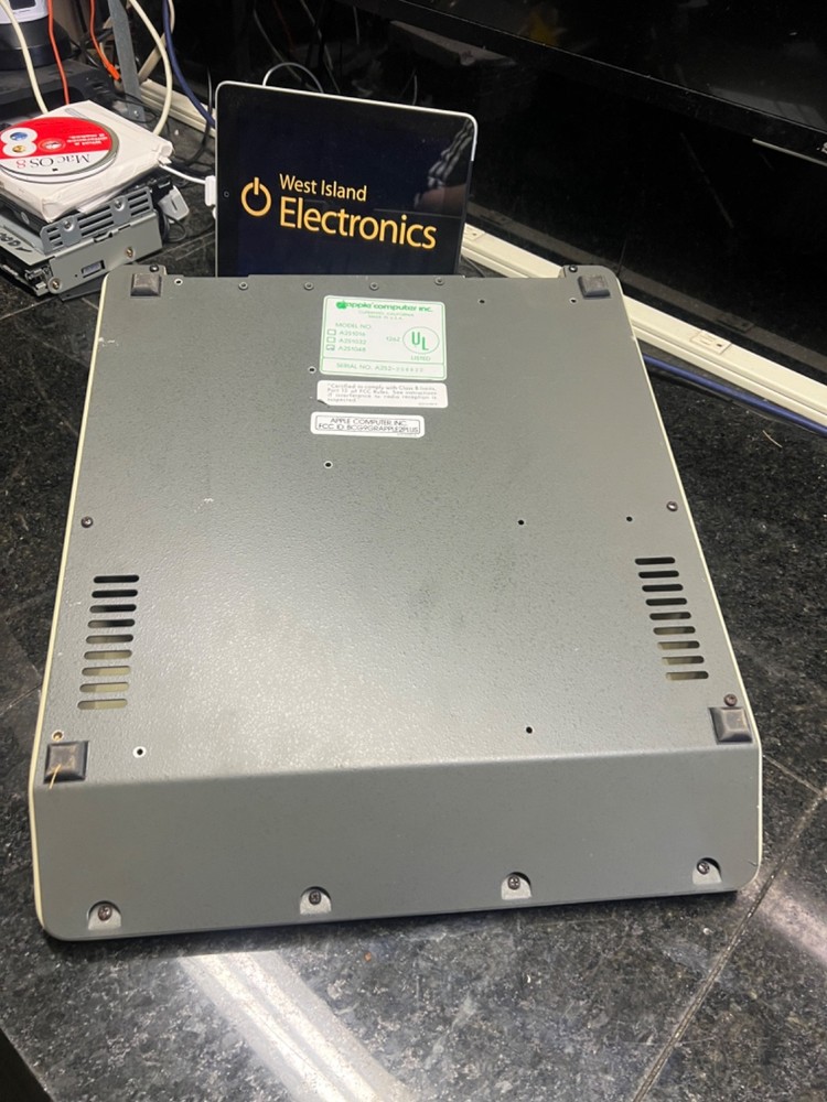 APPLE II PLUS EMPTY CASE FOR MODS!