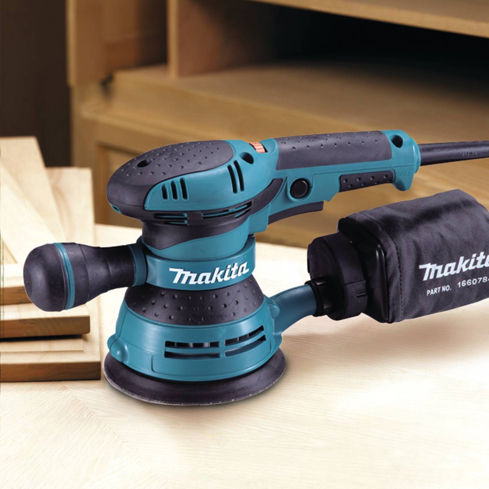 Makita 3.0 Amp 5 in. Random Orbit Sander BO5041-R Certified Refurbished