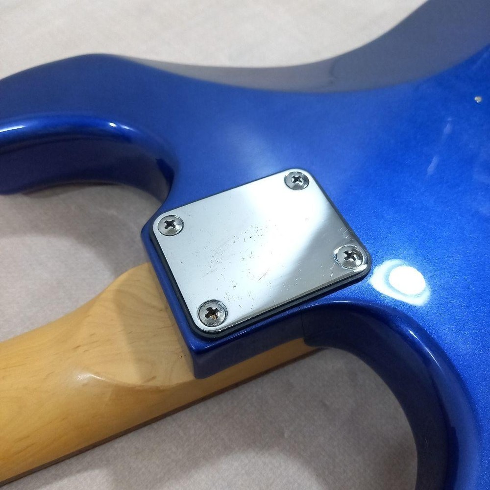 Mavis Stratocaster Metallic Blue