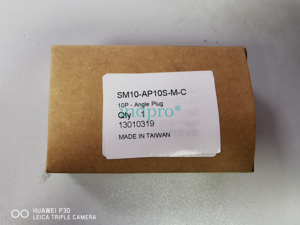 1pc new SM10-AP10S-M-C servo motor encoder plug