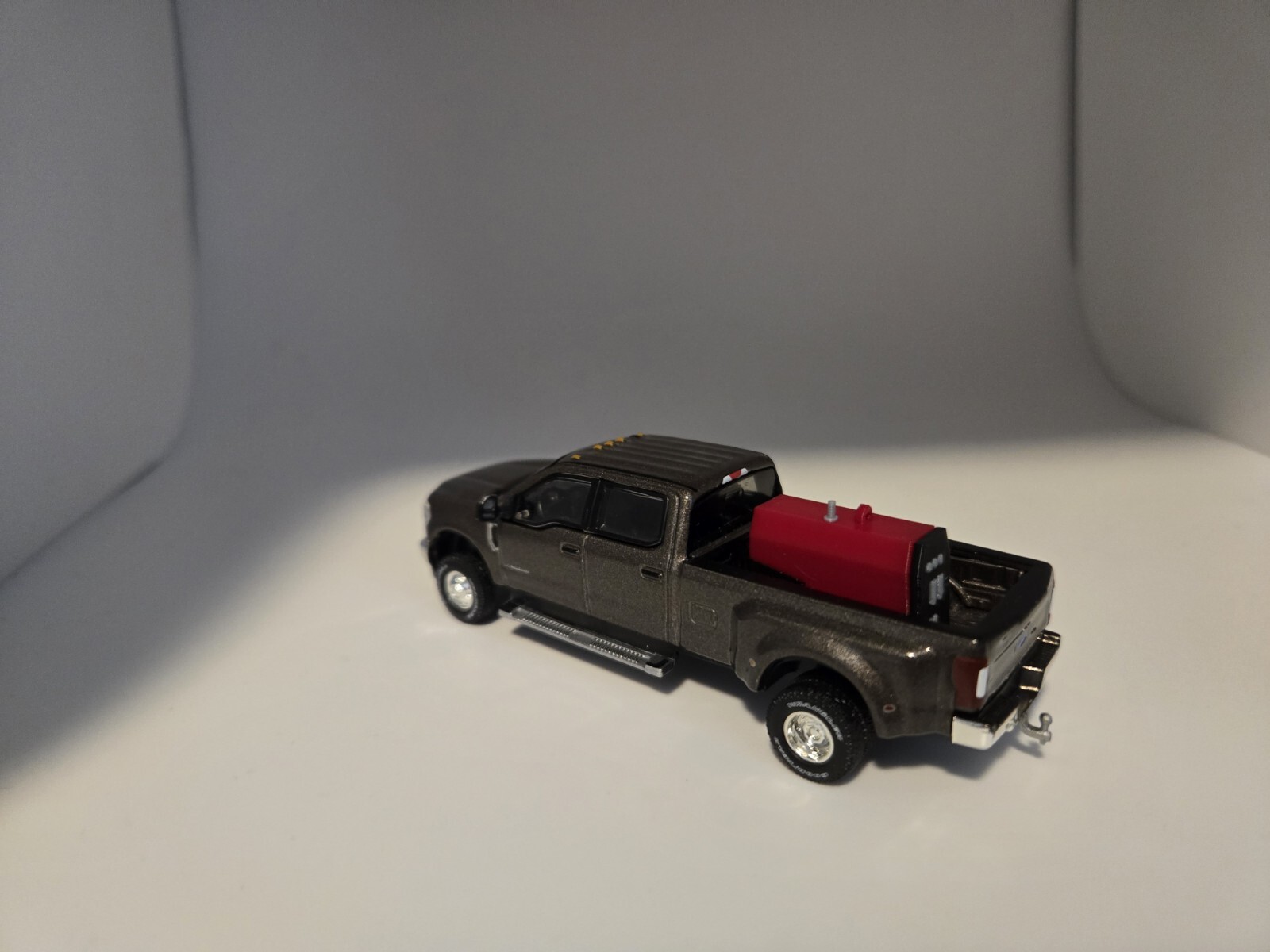 Custom 1/64 Scale Large Welder in Red