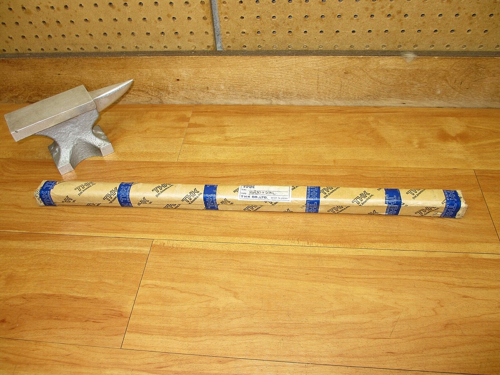 THK HSR30+600L *NEW* Linear Rail 600mm