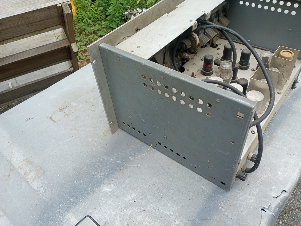 HP Model 330 B Distortion Analyzer