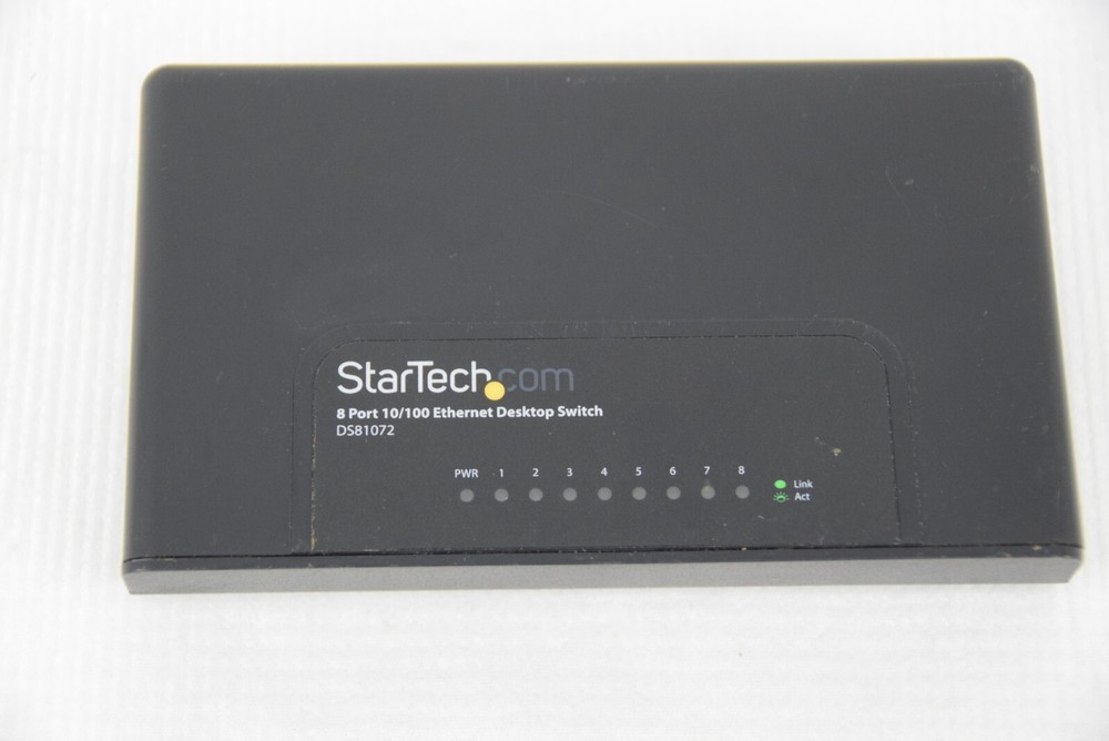 Startech DS81072 8 Port Ethernet Switch 10/100