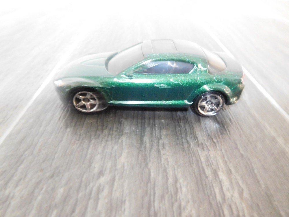 Matchbox 2004 Mazda RX-8 In Green    Mint Condition