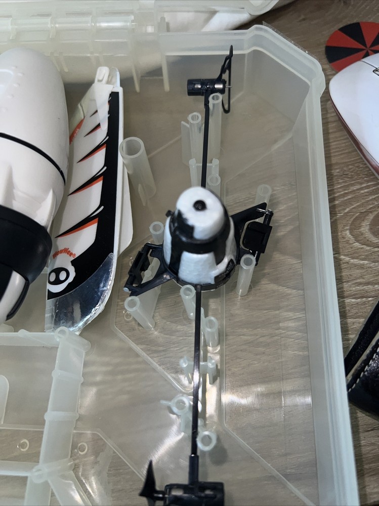 WowWee FlyTech Bladestar *****Replacement parts only****