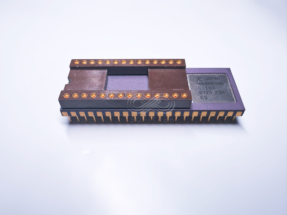 MB88508H Fujitsu CMOS 4-Bit Microcomputer IC Ceramic 42-DIP Gold Evaluation DVic