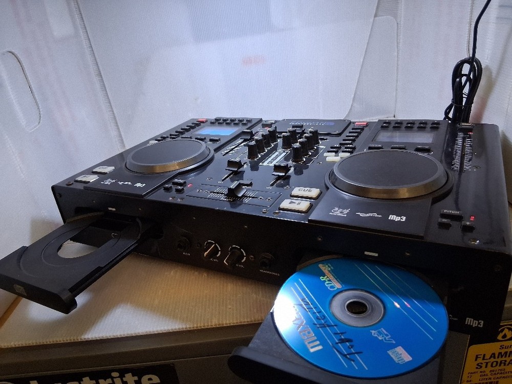 Edison Scratch 2500 MKIV Professional Dual CD USB MP3 DJ ...
