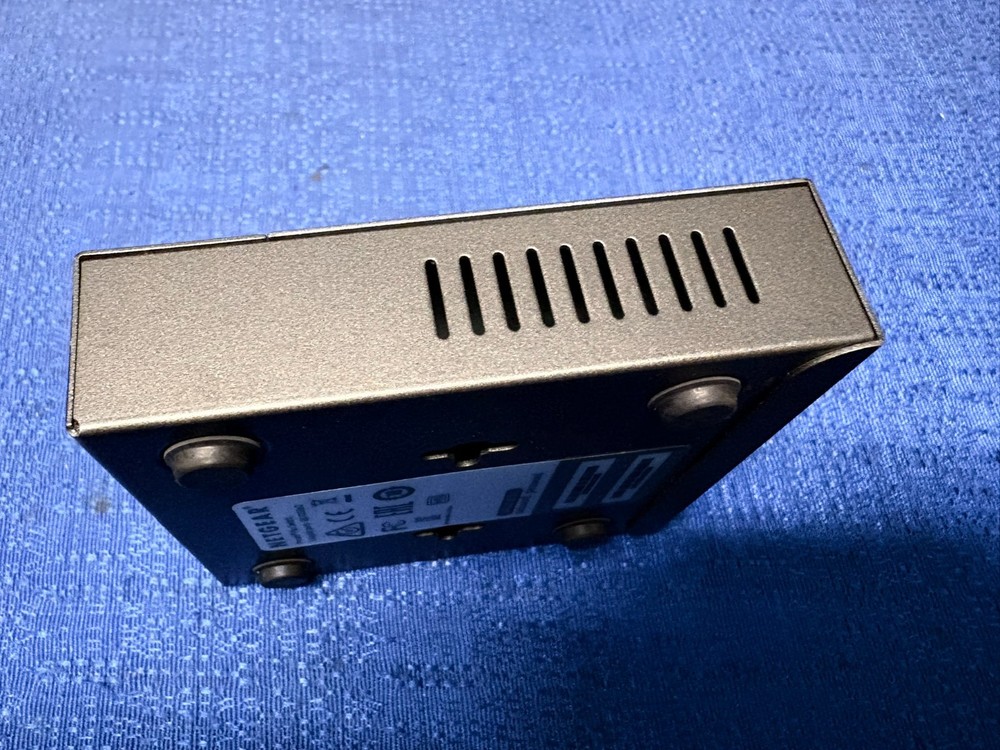 Netgear ProSafe Plus Switch GS105E 5-Port Gigabit Ethernet Switch GS105Ev2