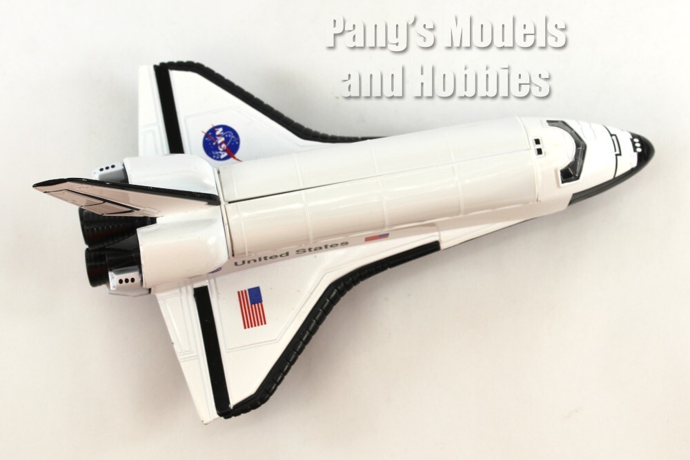 Space Shuttle - Astronauts and Telescope 1/200 Scale Diecast - Plastic Model