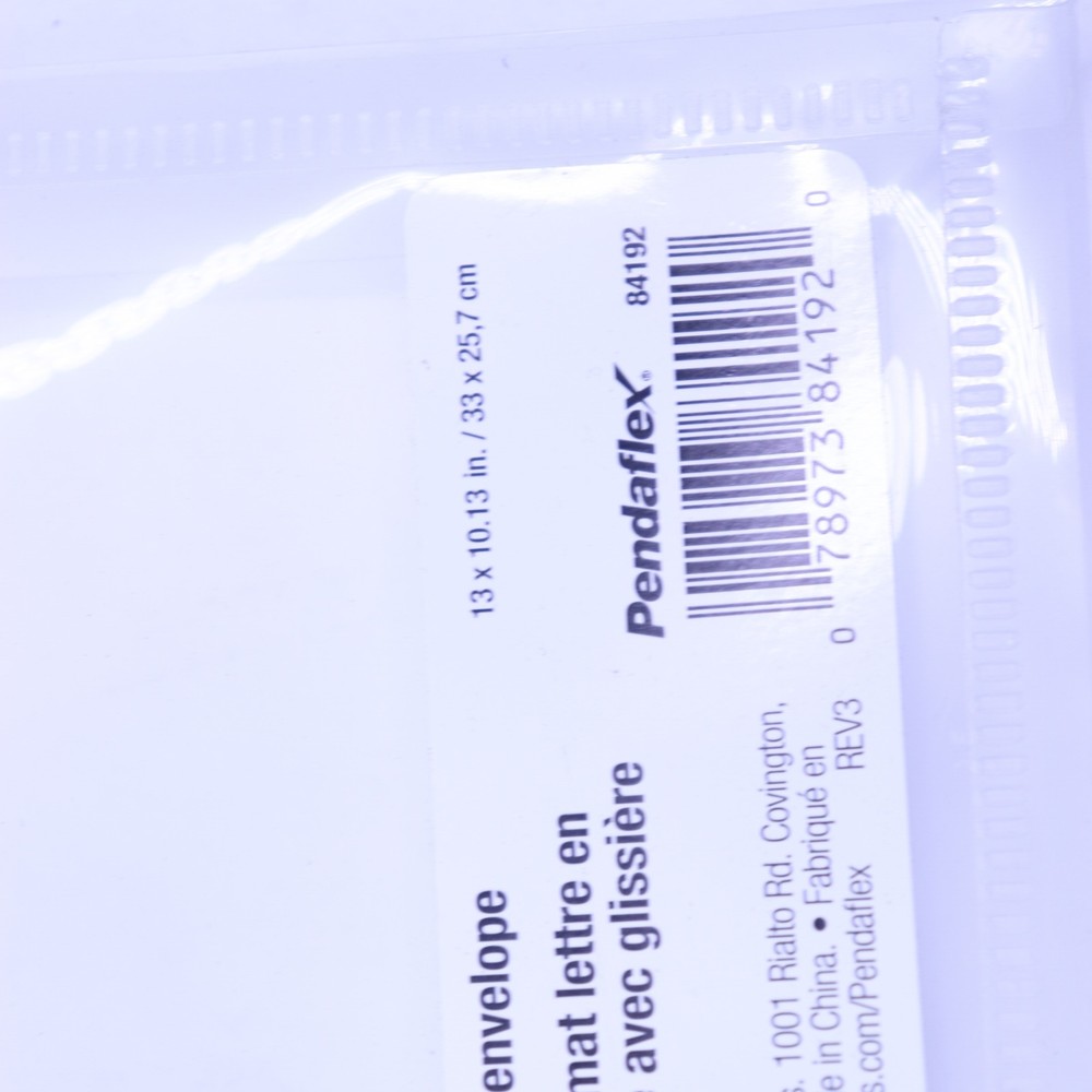 Pendaflex Poly Zip Envelope Top-Loading Zippered Closure Green Expands 1" 84192