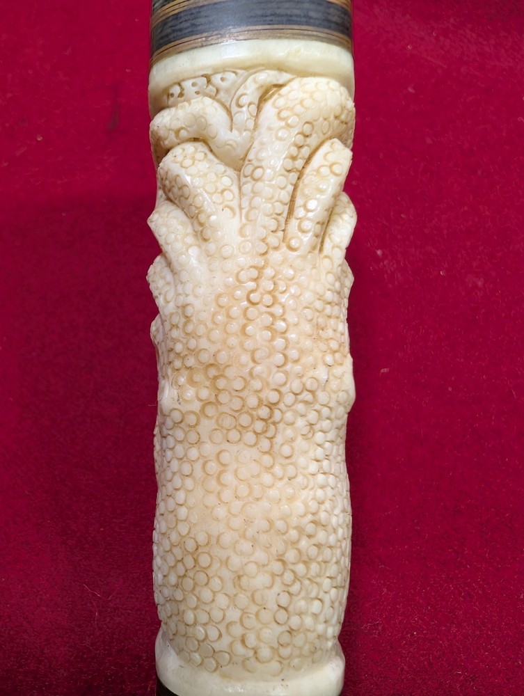 Knife Unique Fine Carved Handle