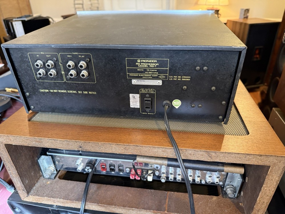 PIONEER RG-1 DYNAMIC PROCESSOR . 9-10 looks. 10-10 sound and functionality