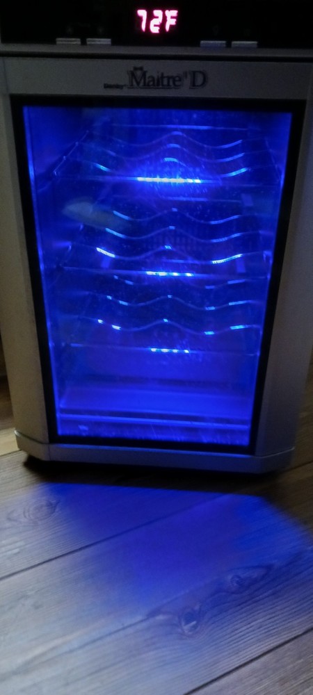 Danby MaitreD 6 Bottle Wine Cooler