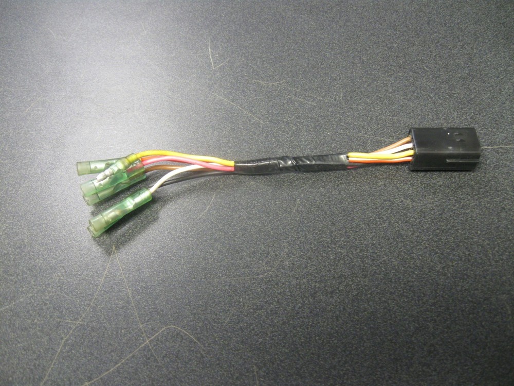 Suzuki Outboard Adapter 6 Pin BIN0364