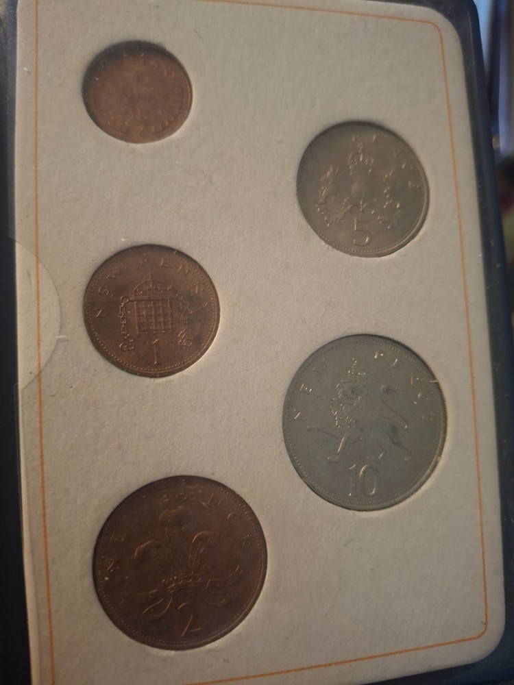 Vintage collection Britain's first Decimal coins in blue folder