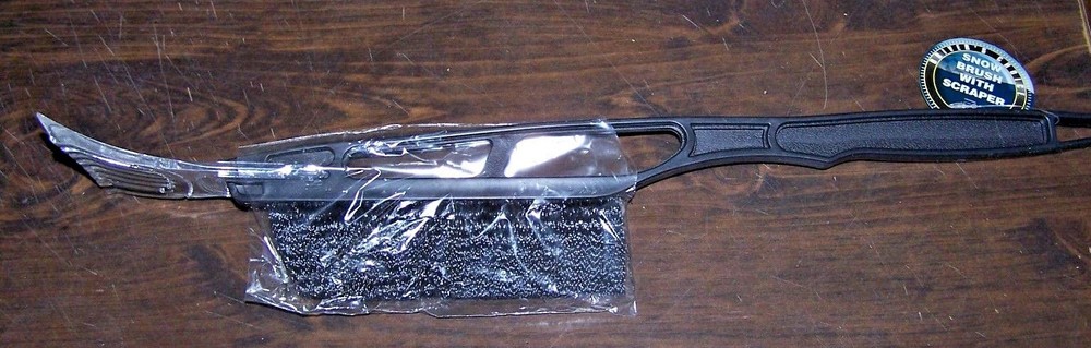 SNOW BRUSH WITH SCRAPER - BLACK - 20.5" Long - NEW!!