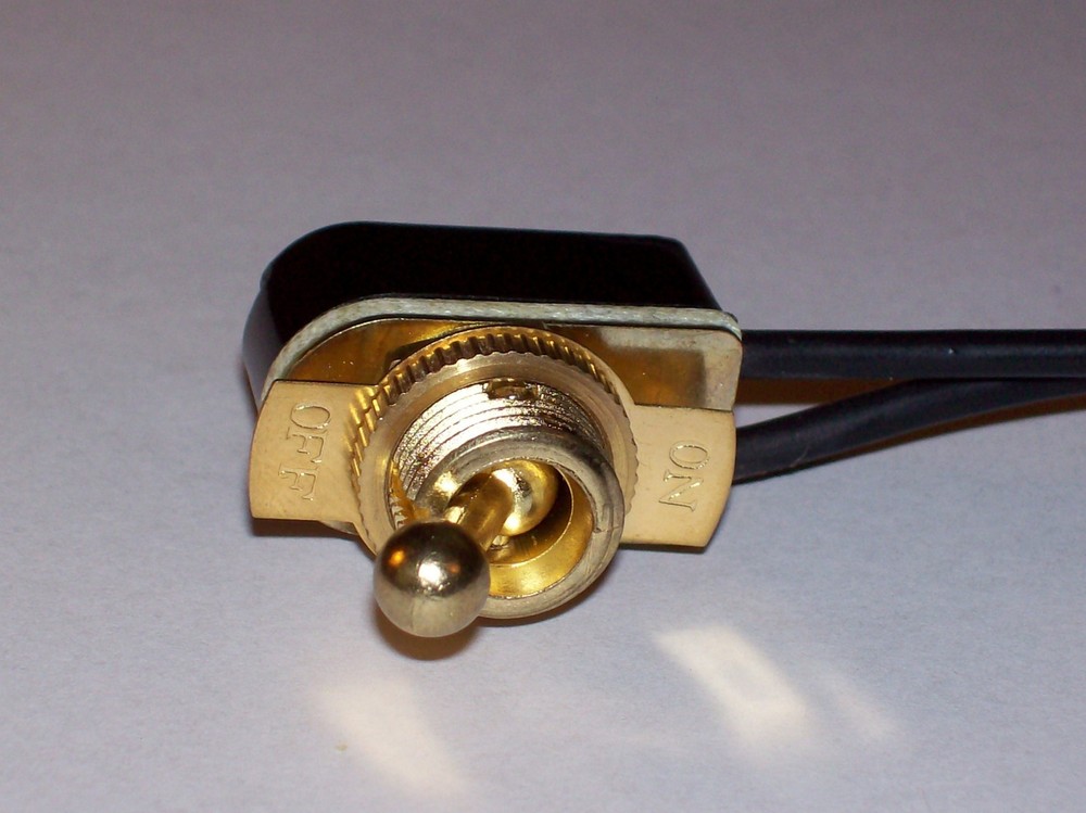 ON/OFF BRASS TOGGLE CANOPY SWITCH SINGLE CIRCUIT NEW 31150K