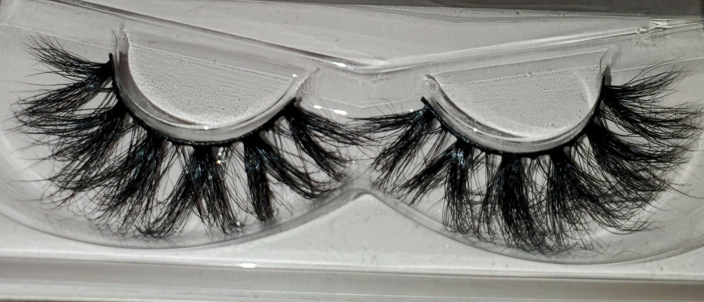 Luxury Mink Lashes ( LIT) Lash Plug™️