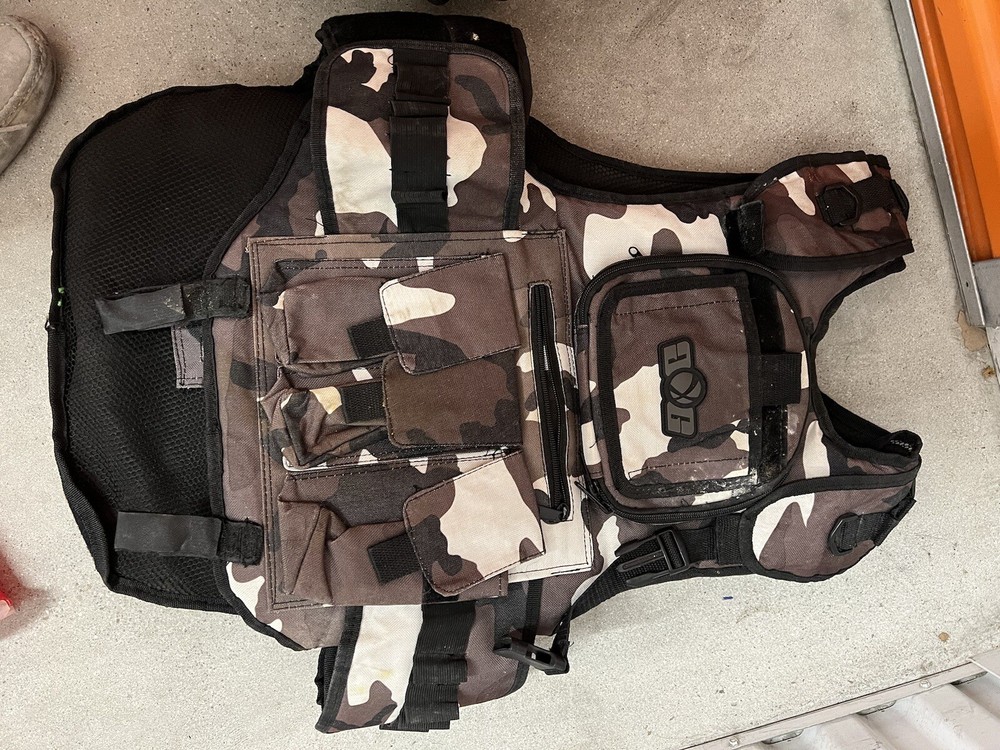 Airsoft Gun/Gear Bundle