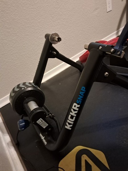Wahoo Kickr Snap + accessories