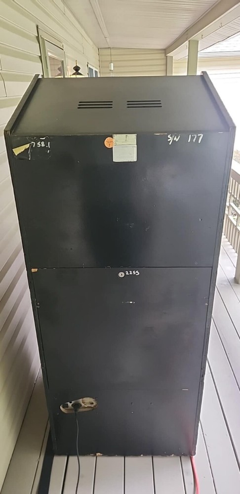 SIMPSONS BOWLING ARCADE MACHINE by KONAMI