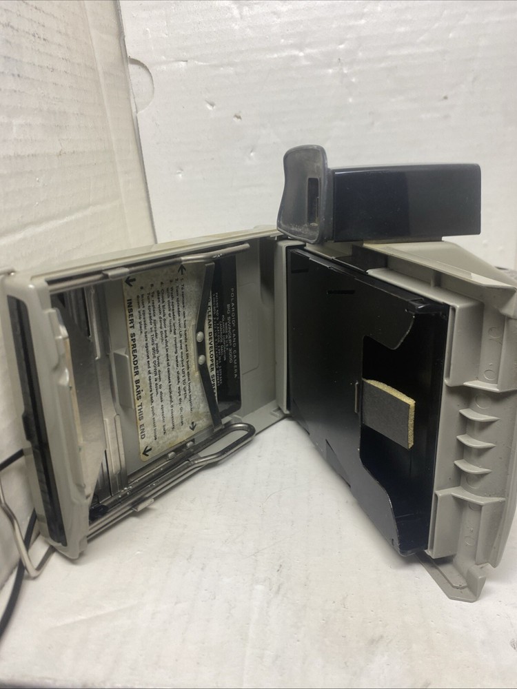 Polaroid Land Camera Big Swinger 3000 UNTESTED
