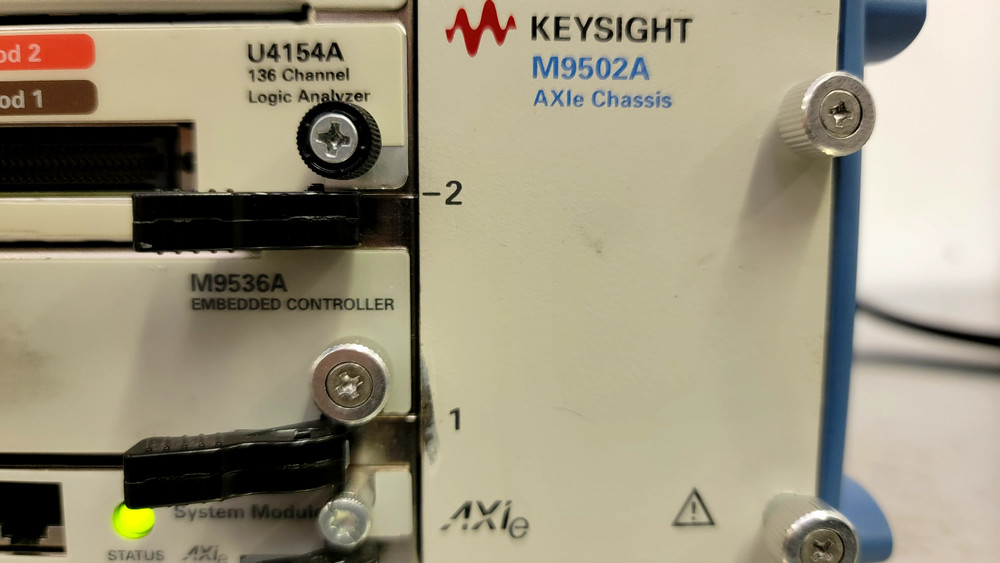 Keysight M9502 AXIe Chassis With (2) Modules: (1) M9536A Controller, (1) U4154A