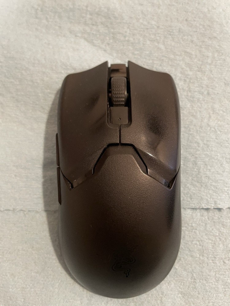 Razer Bundle (Mouse/Keyboard/Speakers/Dock)