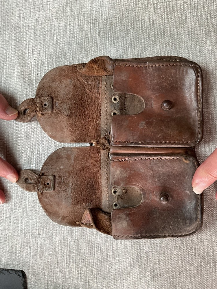 ww1 British Leather ammo pouch
