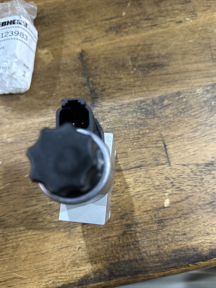 Liebherr Valve