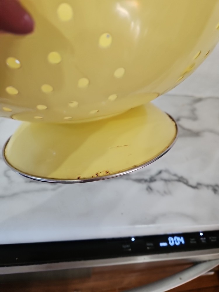 NWT Sur La Table Colander Bright Yellow 11 In Diameter