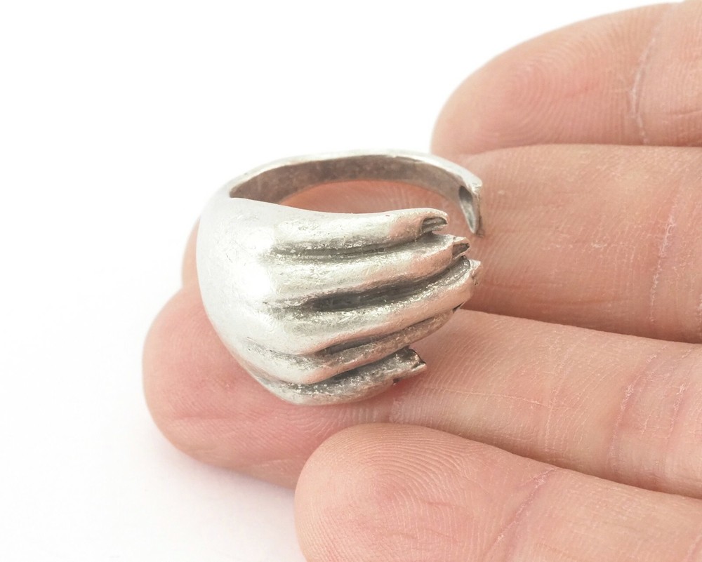 Hand Ring Antique Silver Plated brass (18mm 8US inner size - Adjustable ) OZ2739