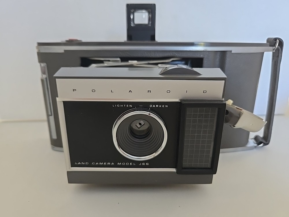 Vintage Polaroid Land Camera Model J66 Flash