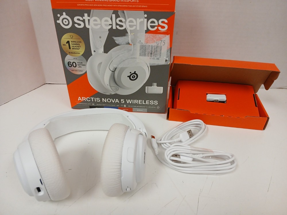 SteelSeries Arctis Nova 5 Wireless Gaming Headset, White