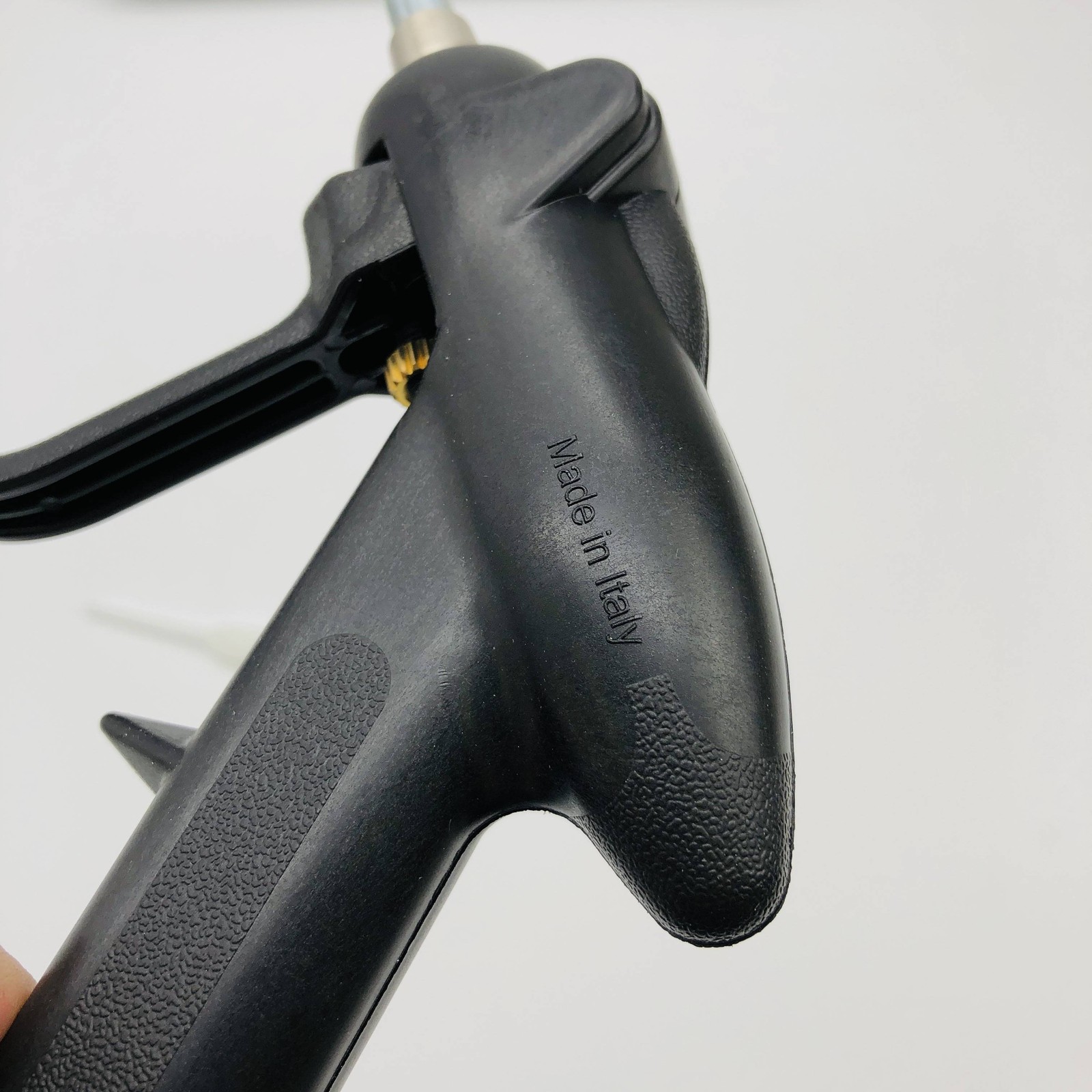 DAP 7565010629 1-Component Bottom Load Applicator For Spray Foam Adhesives