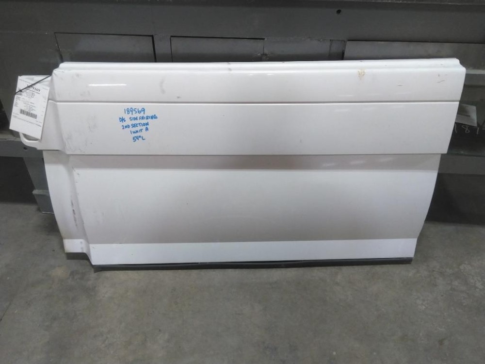 For 2016 VOLVO VNL SIDE FAIRING Left ,  MD