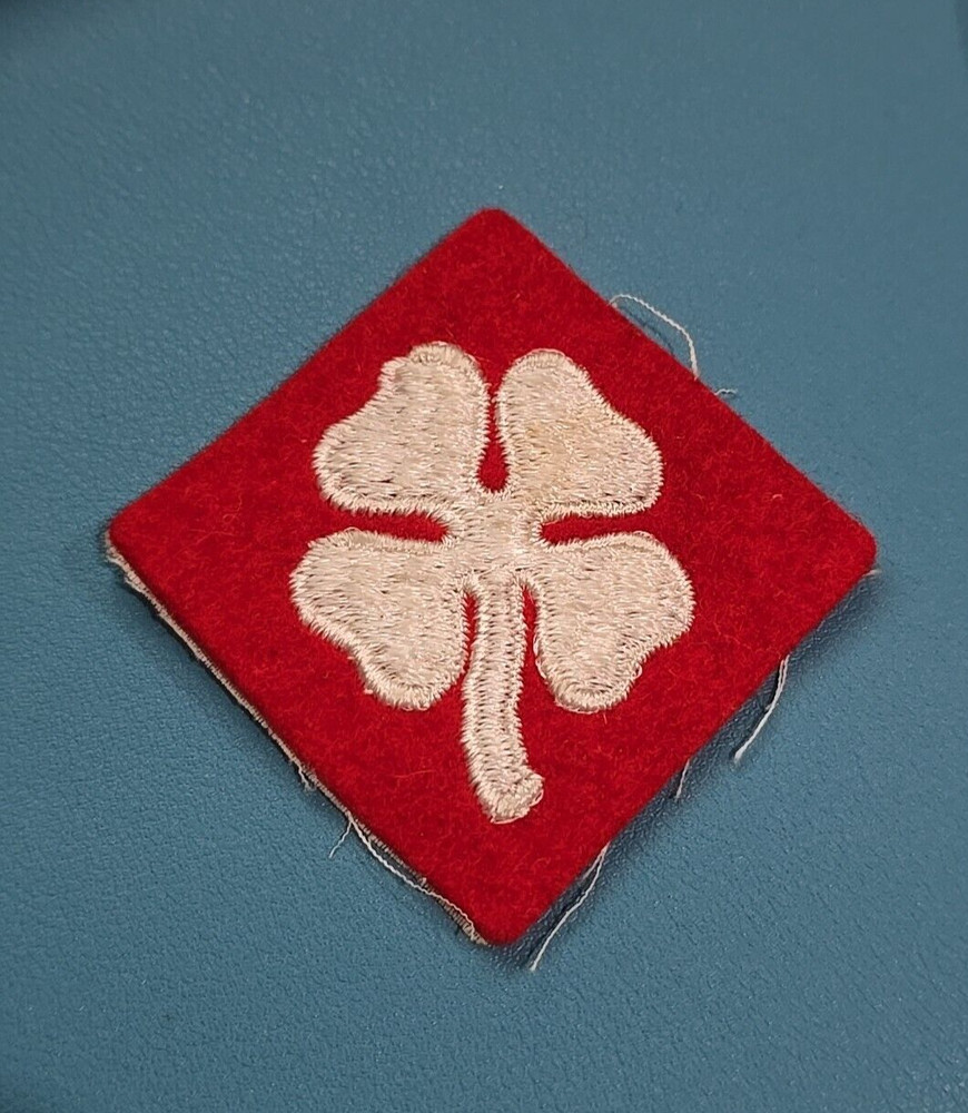 US 4th Army Patch-Felt-CC Backing-No Glow------Original WW-II*