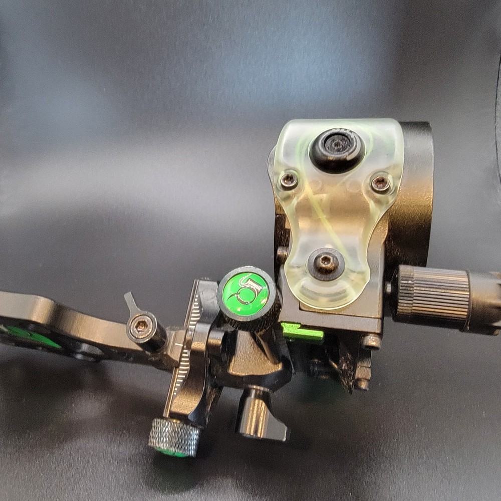 IQ Bowsight Pro One Archery Bow Sight with Single Pin