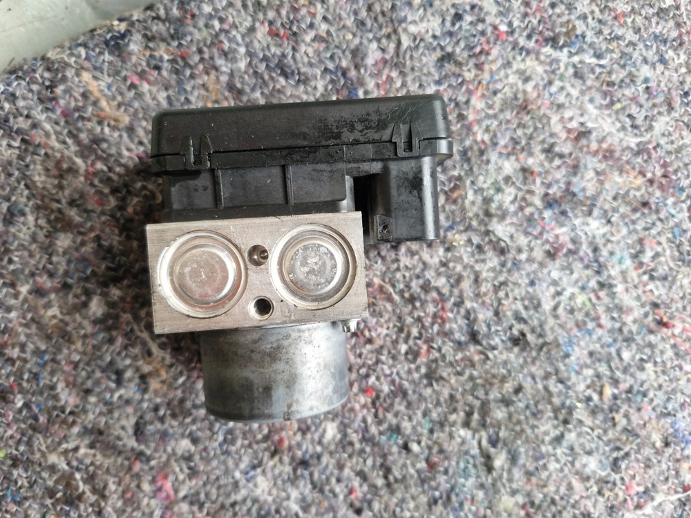 2013-15 KTM 690DUKE R ABS PUMP