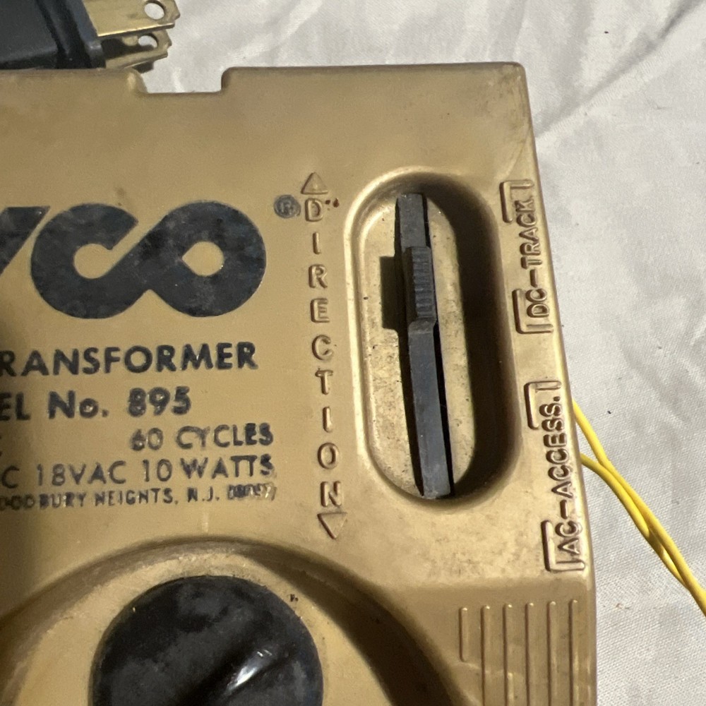 Vintage Tyco Transformers model 895 model train transformer