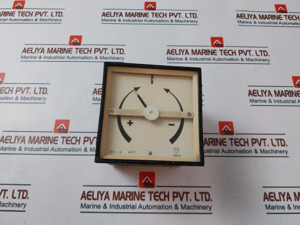 Celsa 440V Analog Voltmeter