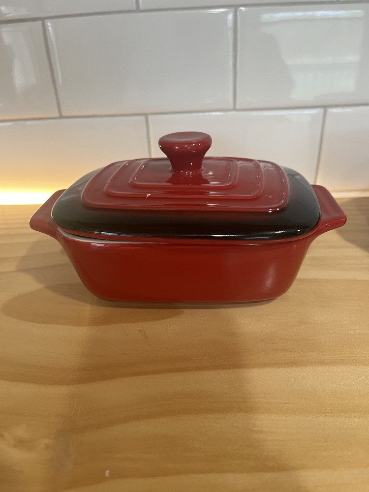 ROCQ Assorted Red & Black Cocotte Ceramic Bakeware Set Creme Brûlée 5 Piece