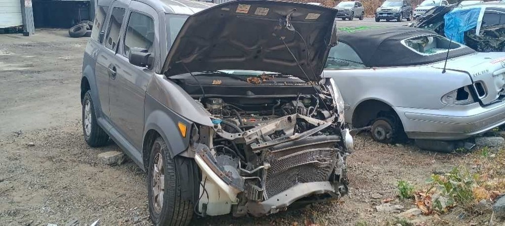 2005 ELEMENT Third Brake Light OEM