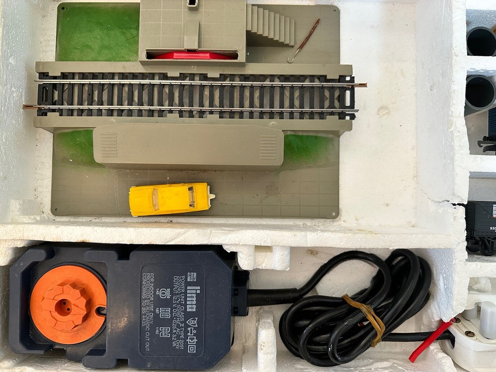 Lima OO 105007 Super Freight Flyer El. Train Set W/Power Controller