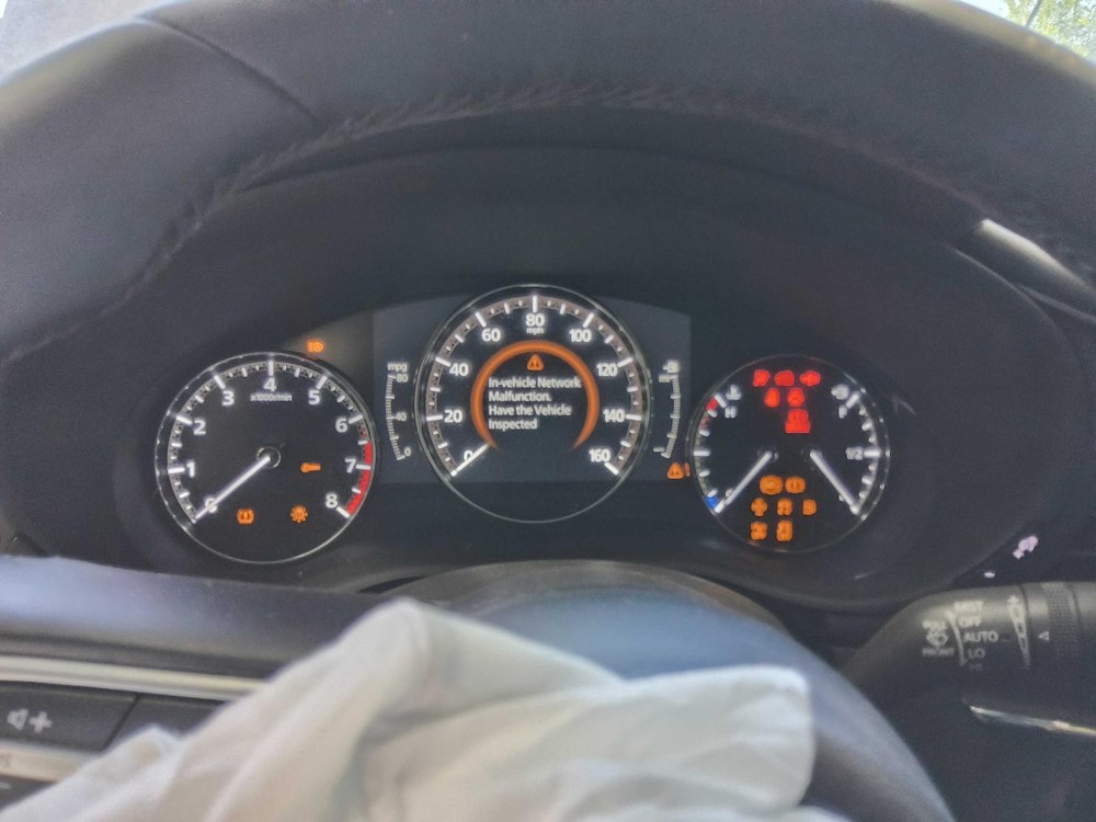 Used A/C Selector Switch fits: 2023 Mazda 3 automatic temperature control w/heat