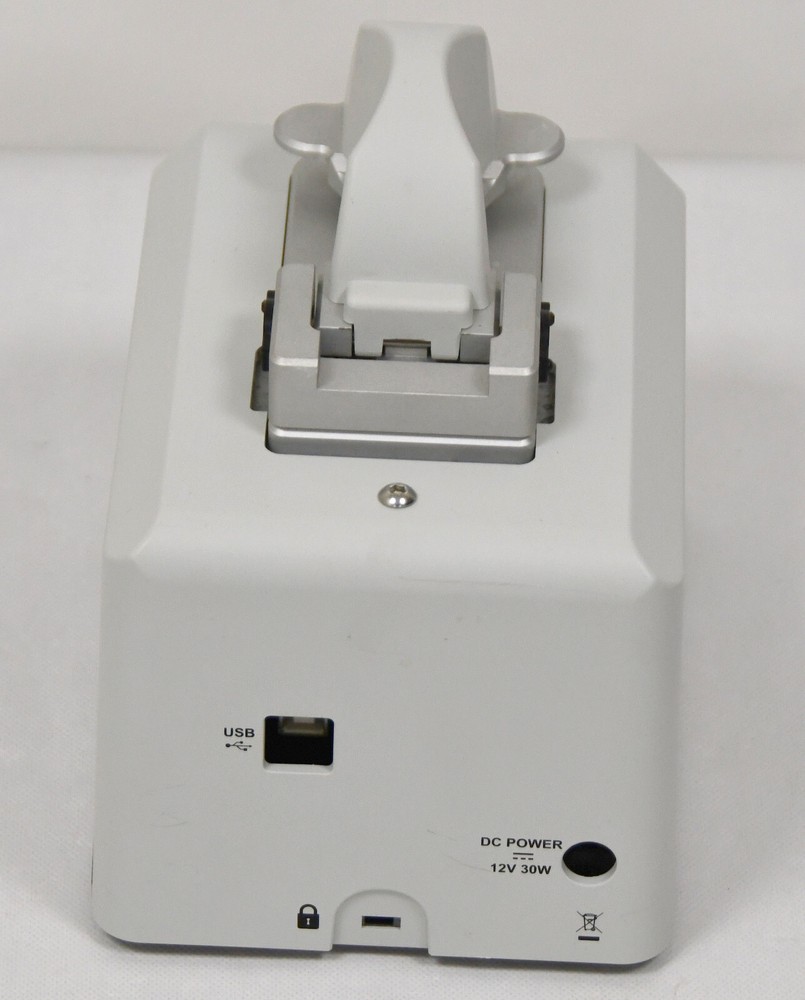 Thermo Scientific NanoDrop 2000C Spectrophotometer.
