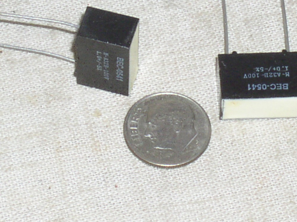 2 BISHOP ELECTRONICS A32B105 METALIZED POLYESTER AUDIO CAPACITOR 1UF 100V USA