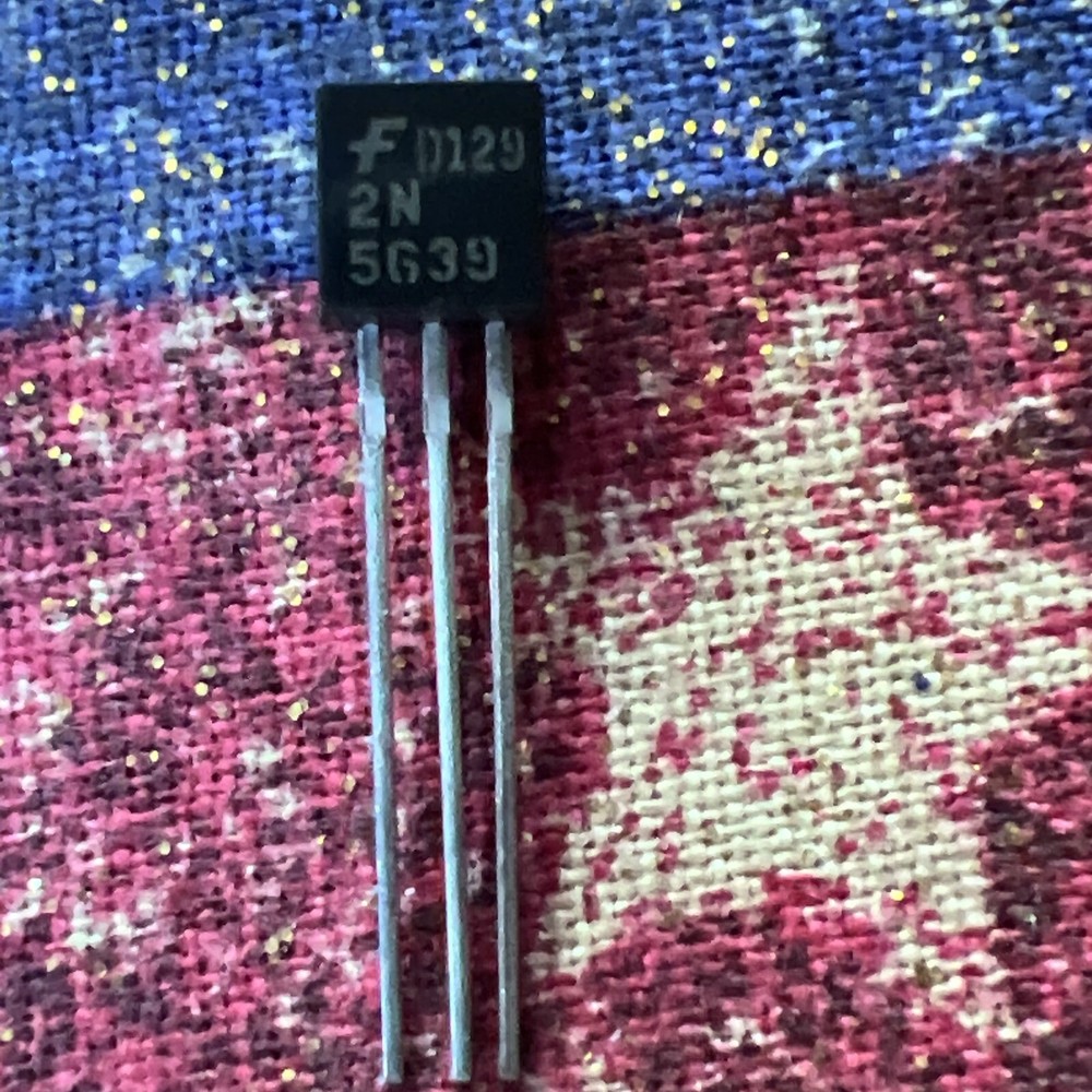 ** QUANTITY 2 ** FAIRCHILD 2N5639