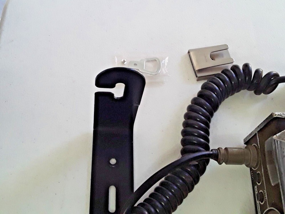 1977 Globe Electronics 9000 18-9000 CB Radio Citizen Band Ham MOBILE TRANSCEIVER